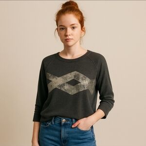 Zara W/B Gray Silver Metallic Knit Top Sweater Sz S